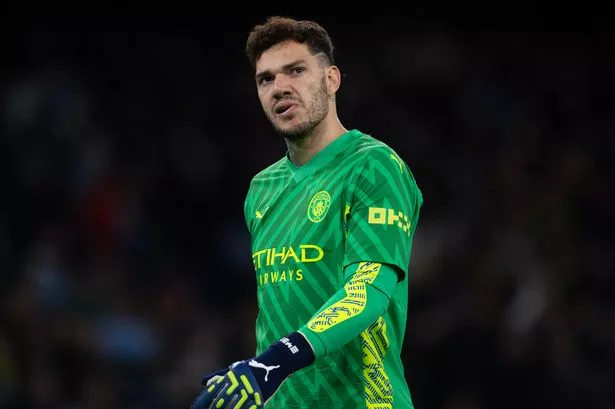 Ederson with 5 saves premier league in game week 12.jpeg