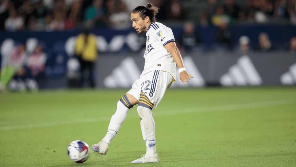 Martin Caceres, LA Galaxy