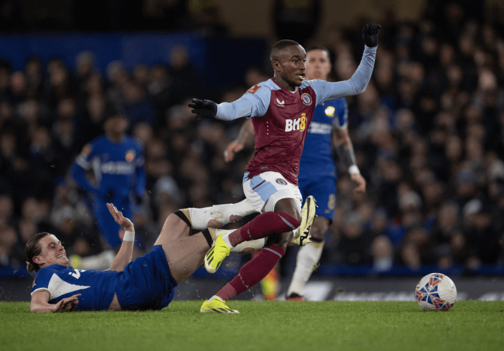 Moussa Diaby, Aston Villa