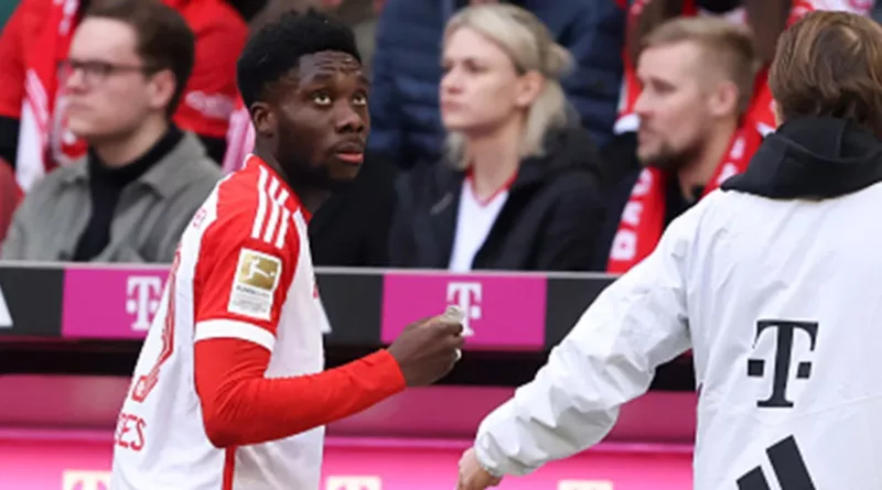 Alphonso Davies suffered a mouth injury in Bayern vs Mainz