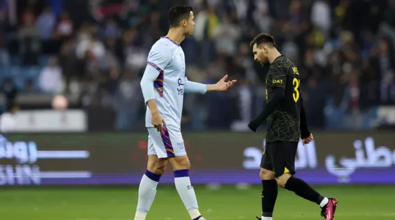 Cristiano Ronaldo and Lionel Messi smoking image is it real or fake?