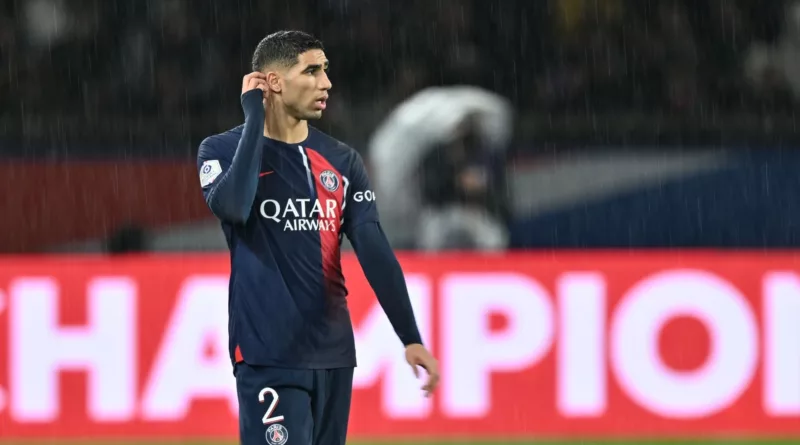 Achraf Hakimi in action for PSG