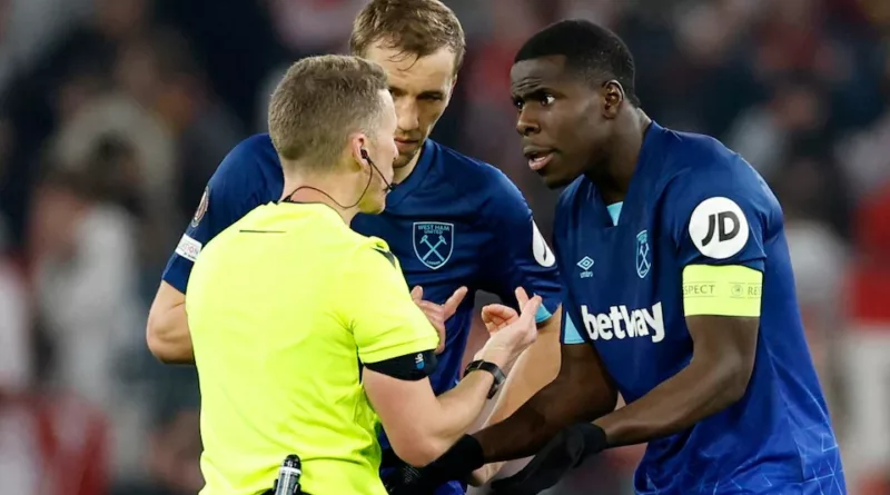 West Ham were wrongly denied a late penalty against Freiburg