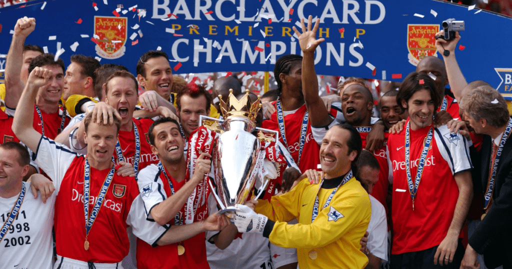 Arsenal's Invincible PL Winners in 2001 (Credits: Getty)
