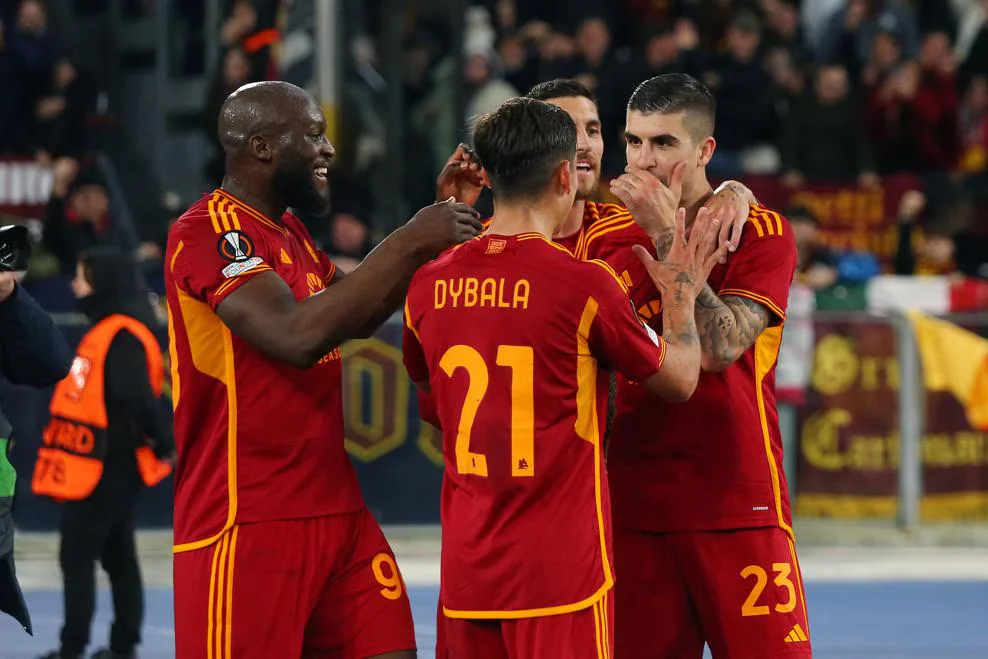 AS Roma celebrate a goal against Brighton