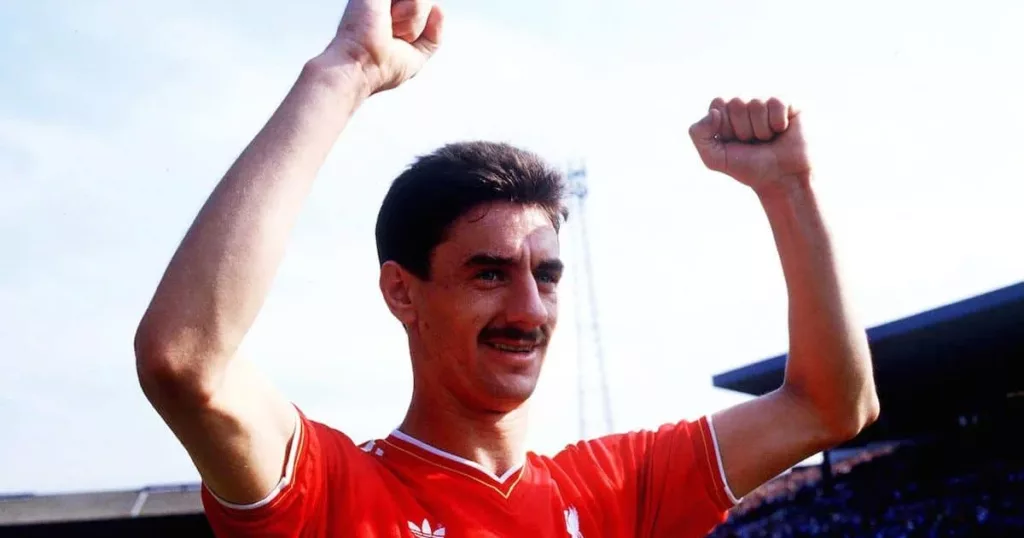 Ian Rush for the Red 
(Credits: Getty)