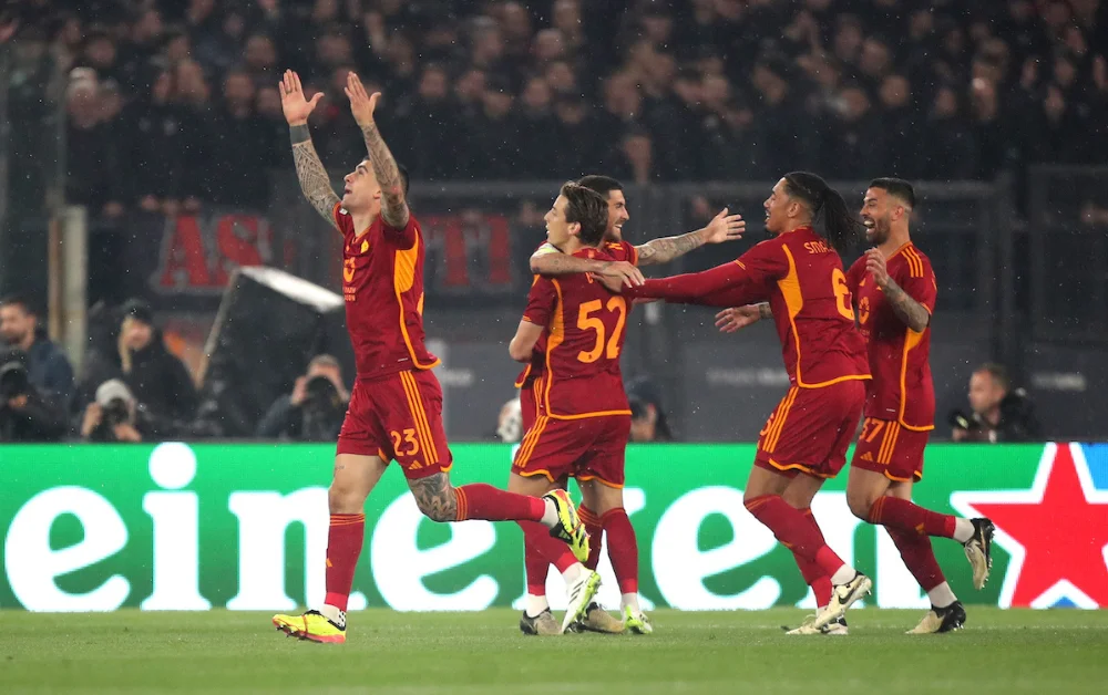 AS Roma Players against AC Milan-UEL