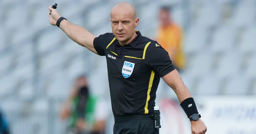 Szymon Marciniak (Image Credit: X/@Korona_Kielce)