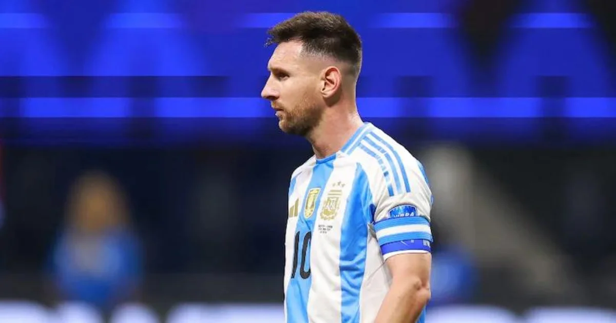 Argentina boss Lionel Scaloni gives Lionel Messi injury scare