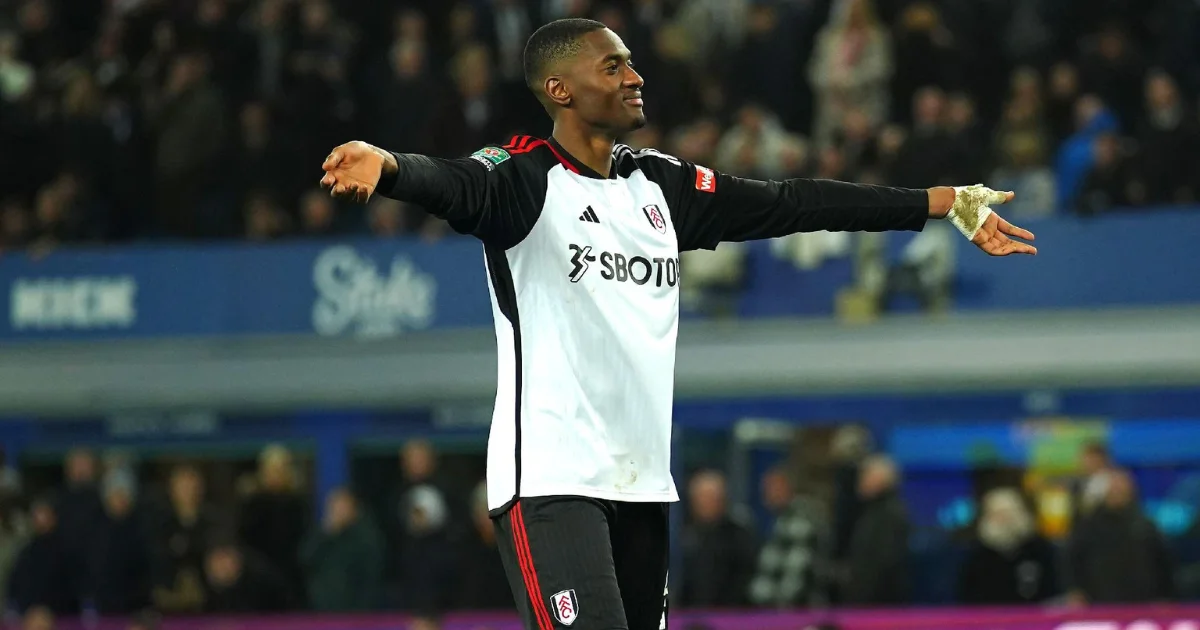 Fulham defender Tosin Adarabioyo joins Chelsea on a free transfer