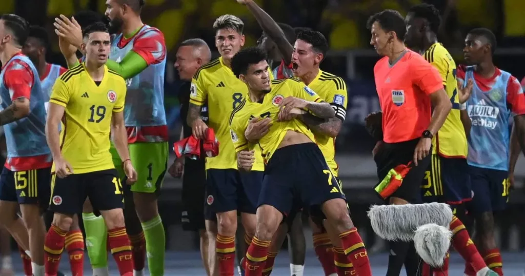 Colombia players celebrate a goal 