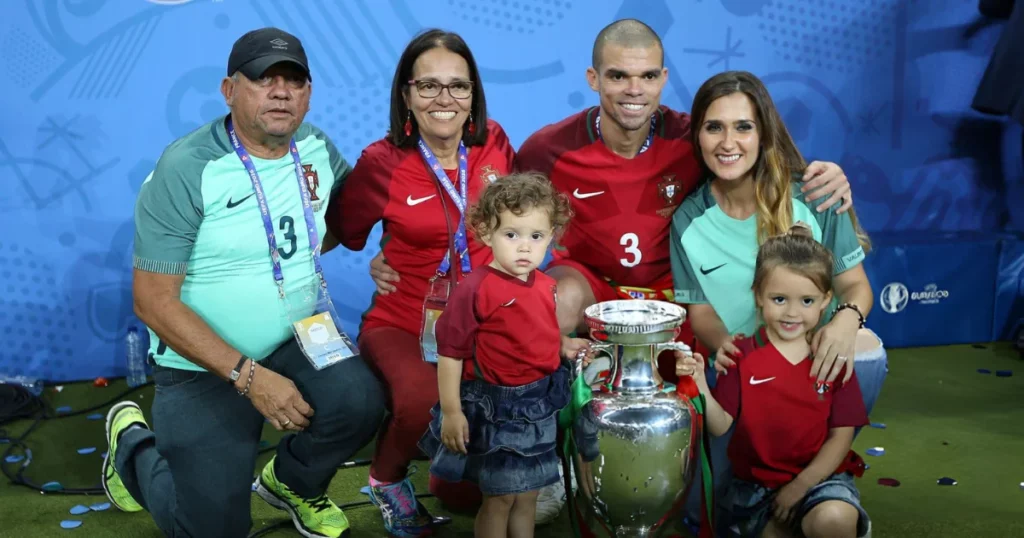 Pepe with his family 