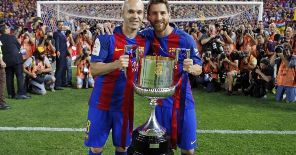 Lionel Messi La Liga trophy