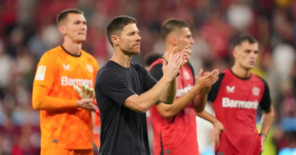 Bayer Leverkusen coach, players