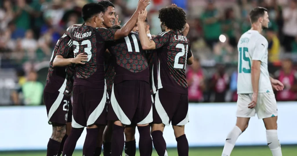 Luis Romo of Mexico celebrates his goal