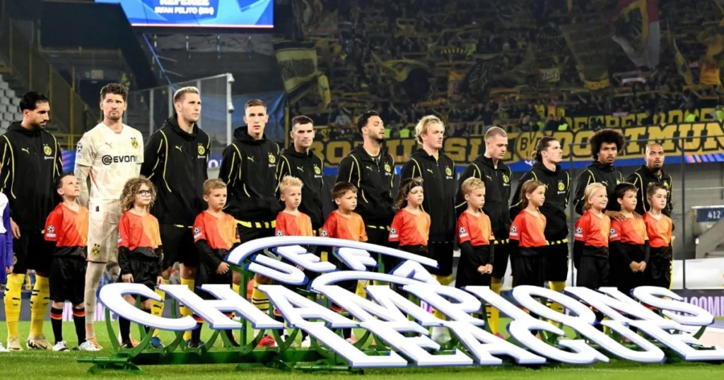 Borussia Dortmund at the start of the game