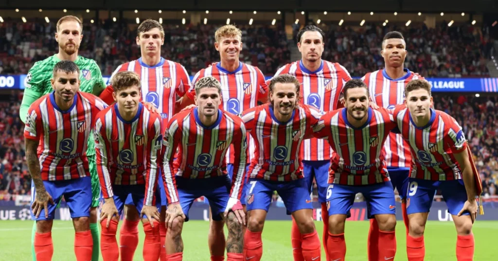 Atletico Madrid players posing before the game