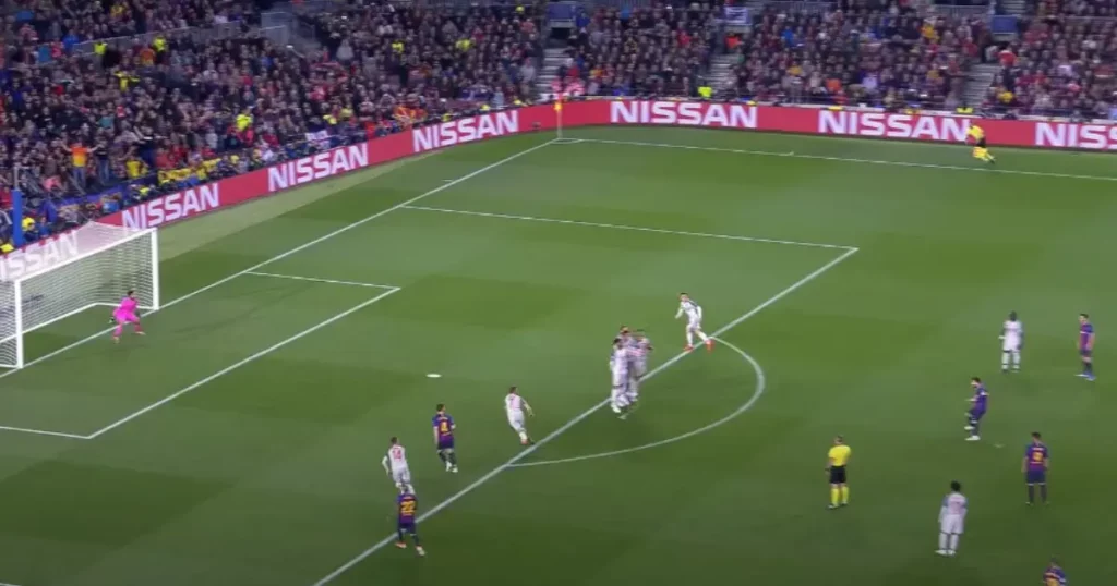 Lionel Messi free kick goal against Liverpool