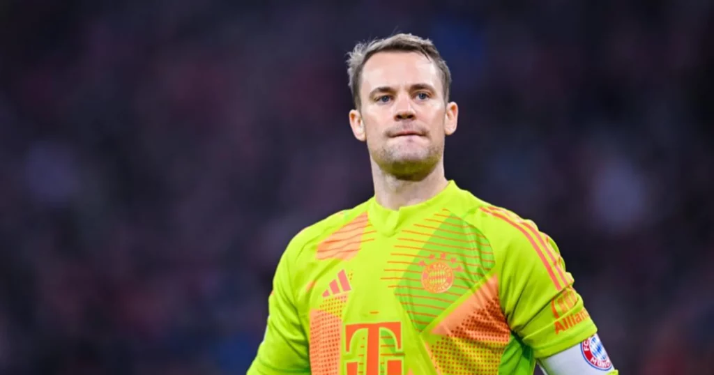 A dejected Manuel Neuer 