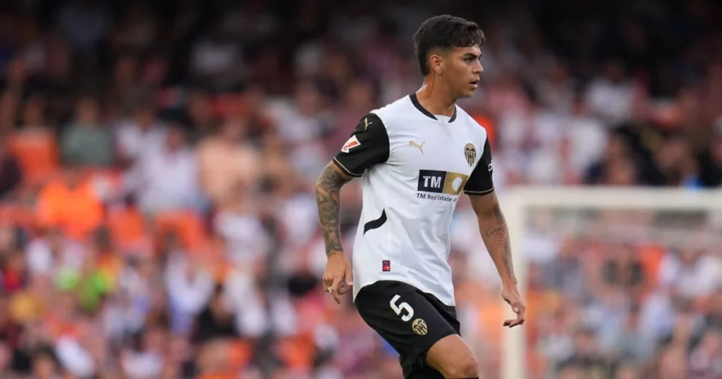 Enzo Barrenechea (Valencia CF)