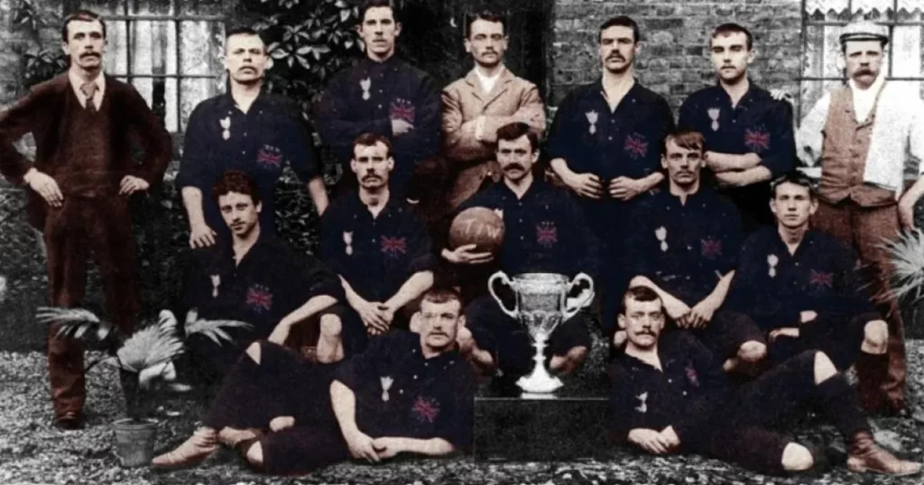 Late 1880s football team (Image Credit: Google/WestHam Site)