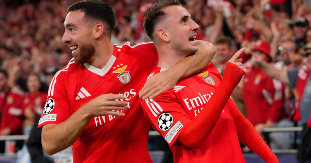 Benfica Players celebrating their goal