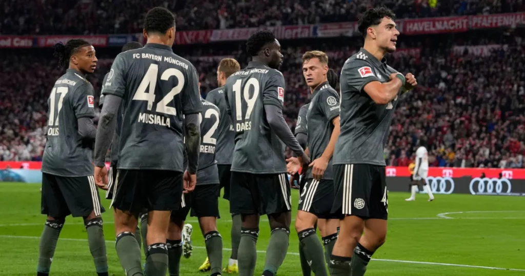 Bayern Munich players during their game against Leverkusen