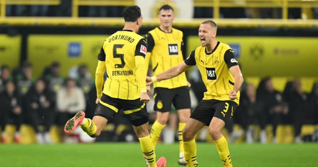 Dortmund players celebrating their goal 