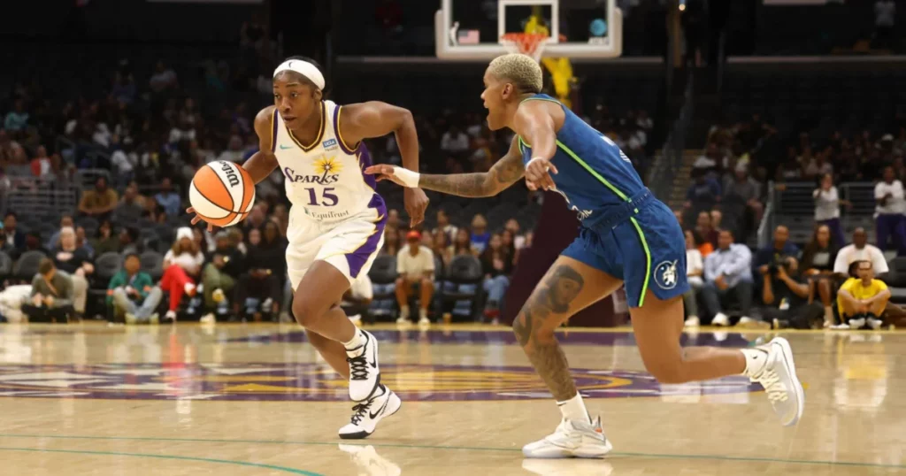 Aari McDonald against the Minnesota Lynx