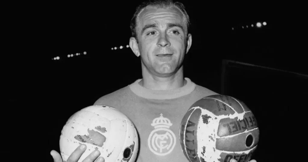 Former Real Madrid legend Alfredo Di Stefano