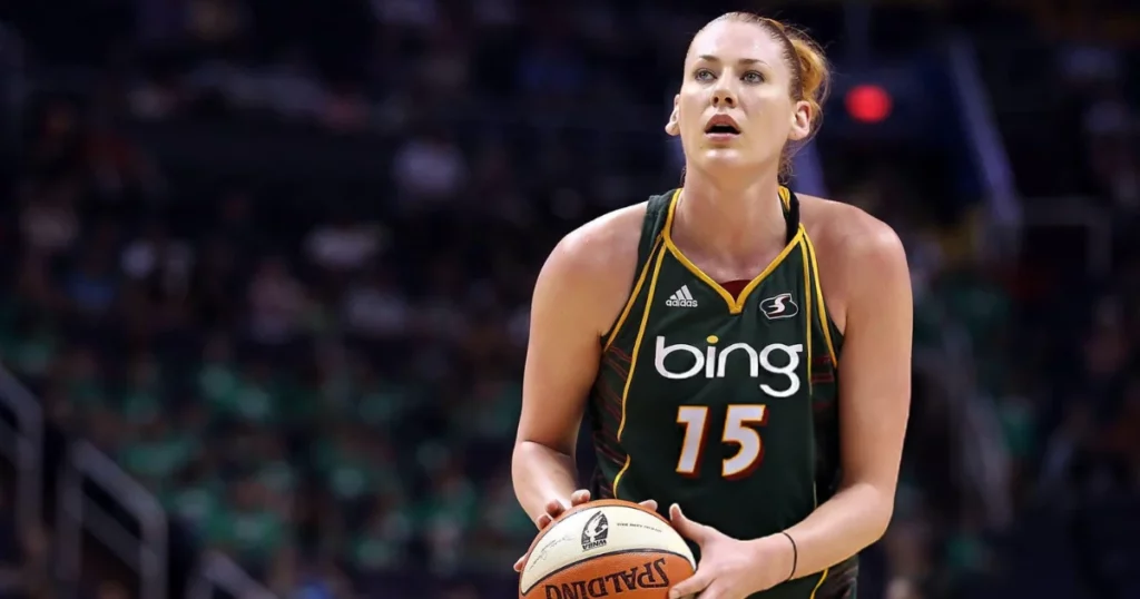 Seattle Storm forward Lauren Jackson