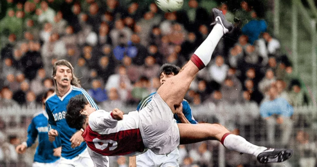 Marco Van Basten (Image Credit: X/@nostalgiafutbo1)