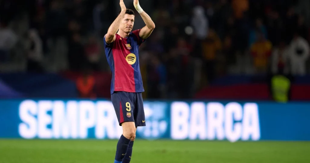 One of the best strikers in the World, Robert Lewandoski acknowledges fans for their support