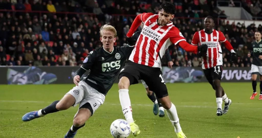 Ricardo Pepi of PSV Eindhoven in action vs Groningen in Eredivisie (Credit: Getty Images)