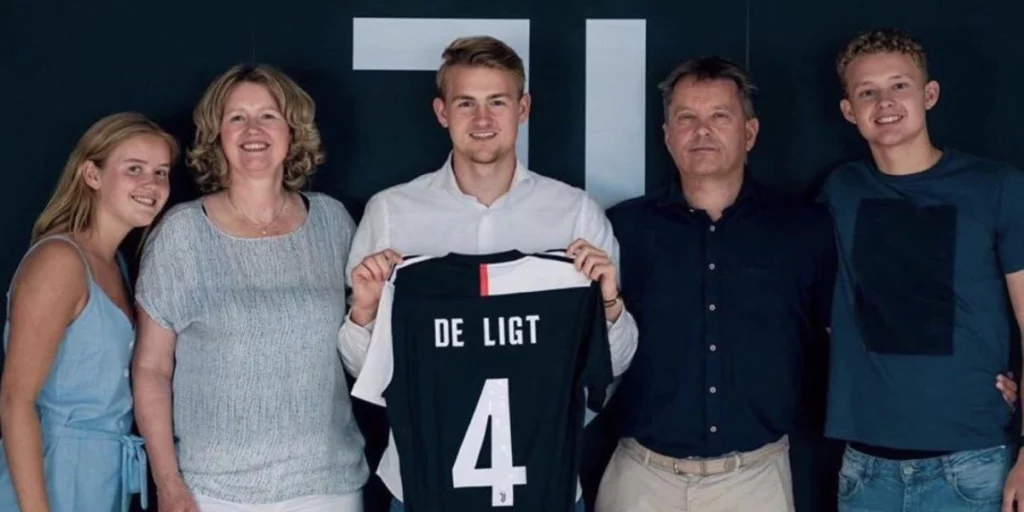 De Ligt with his family