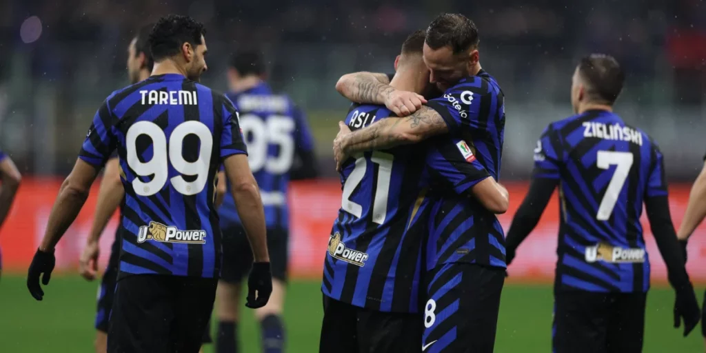 Inter Milan players celebrating a goal