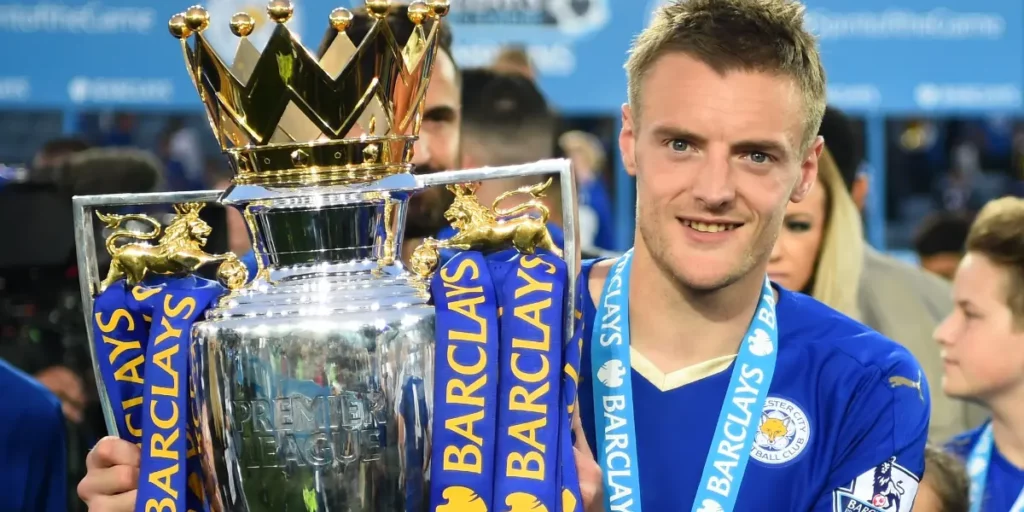 
Jamie Vardy with PL title