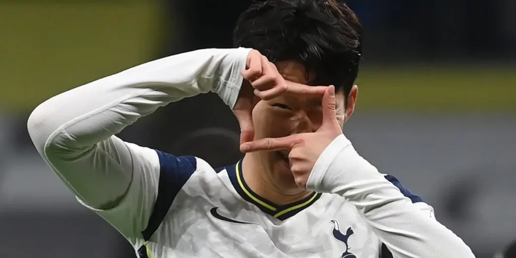 Son with his iconic celebration