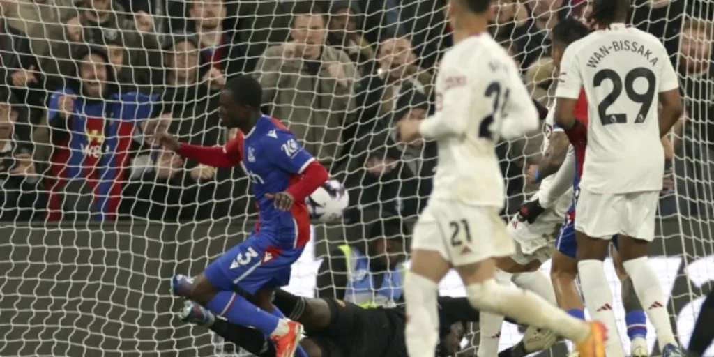 Mitchell scoring for Palace against Manchester United 