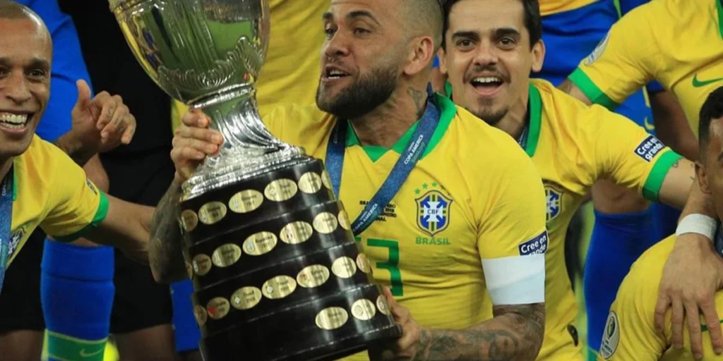 Dani Alves with the Copa America 