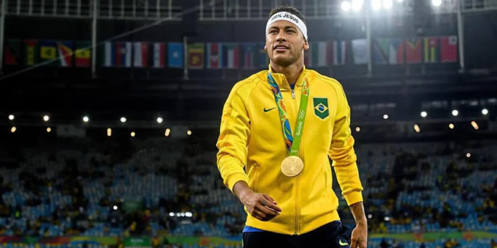 Neymar Jr with the Olympic Gold Medal in 2016