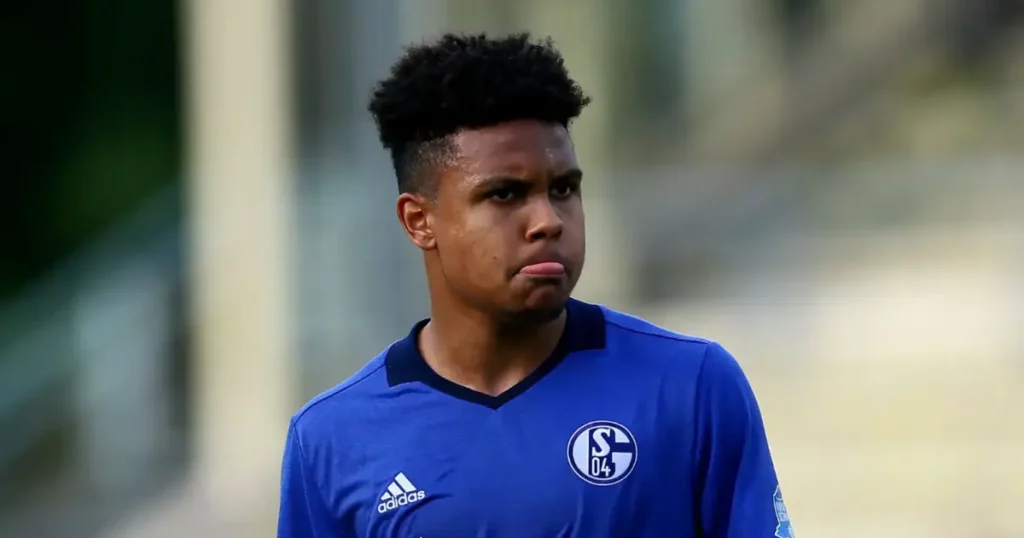 Weston McKennie bio