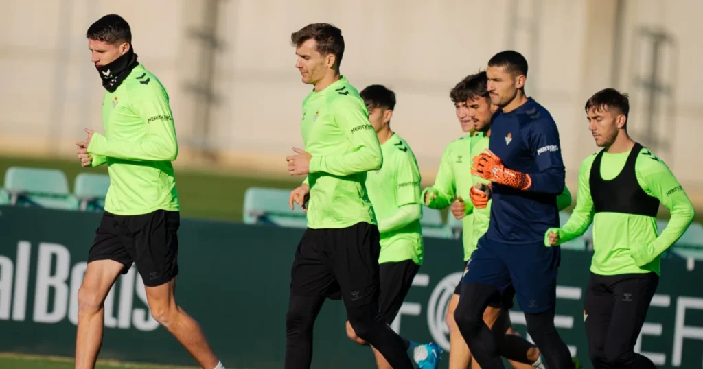 Real Betis players warming up