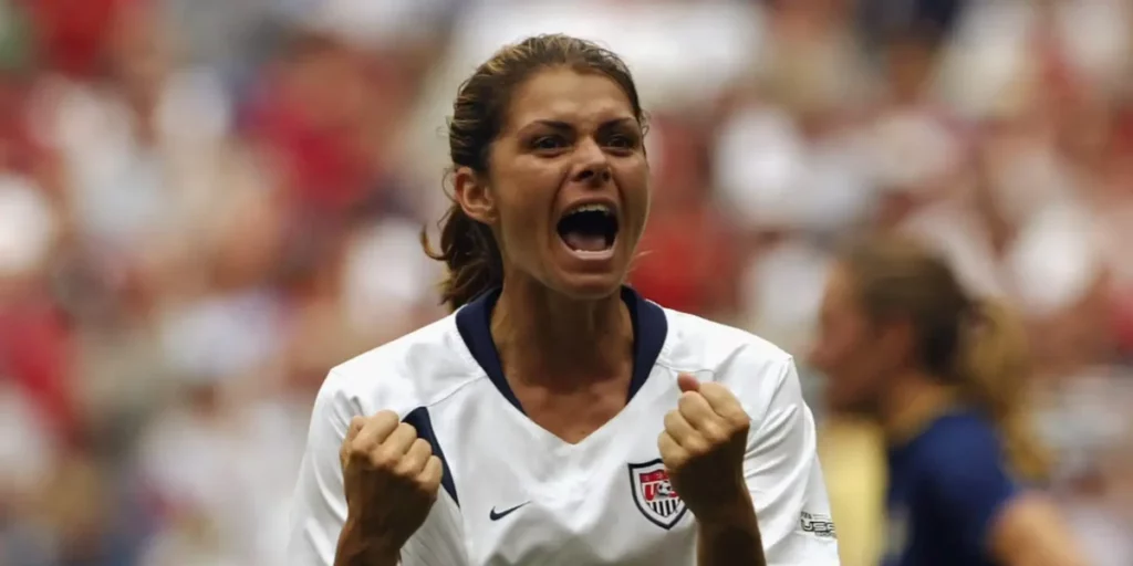 Mia Hamm celebrating a goal