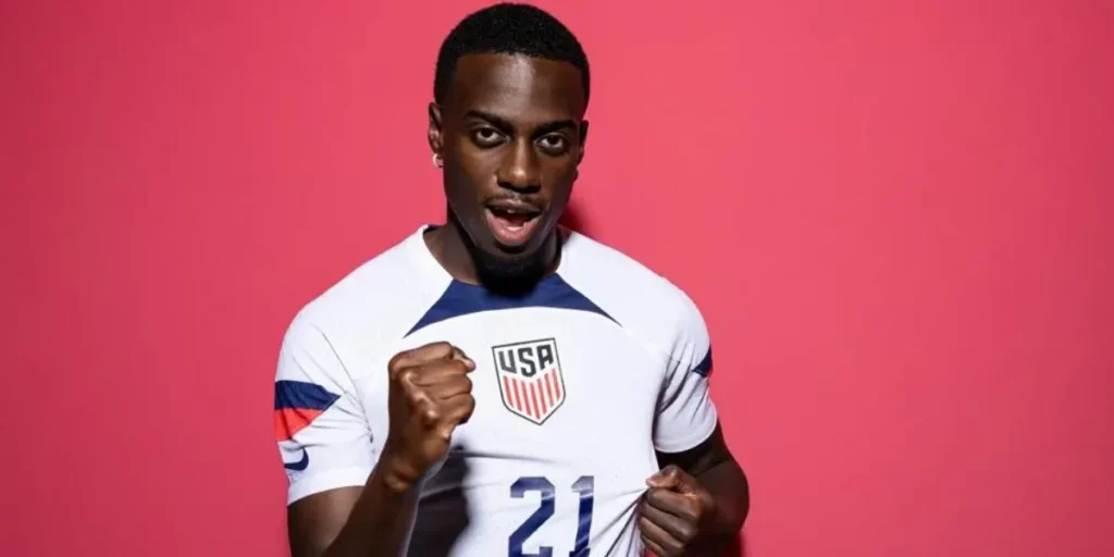 Timothy Weah representing the USMNT