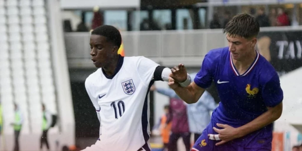 Trey Nyoni in action for England U18s