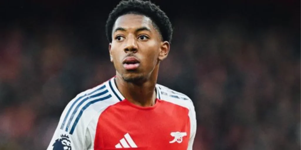Myles Lewis-Skelly representing Arsenal