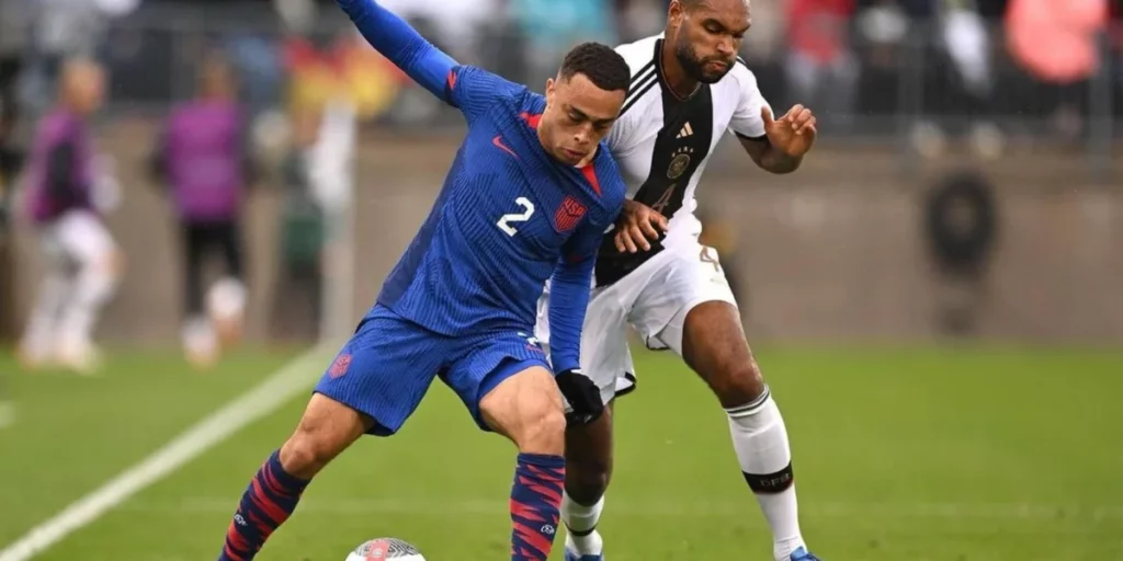 Sergino Dest in action for the USMNT 