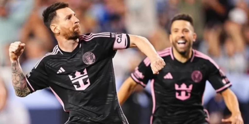 Lionel Messi with Jordi Alba in background
