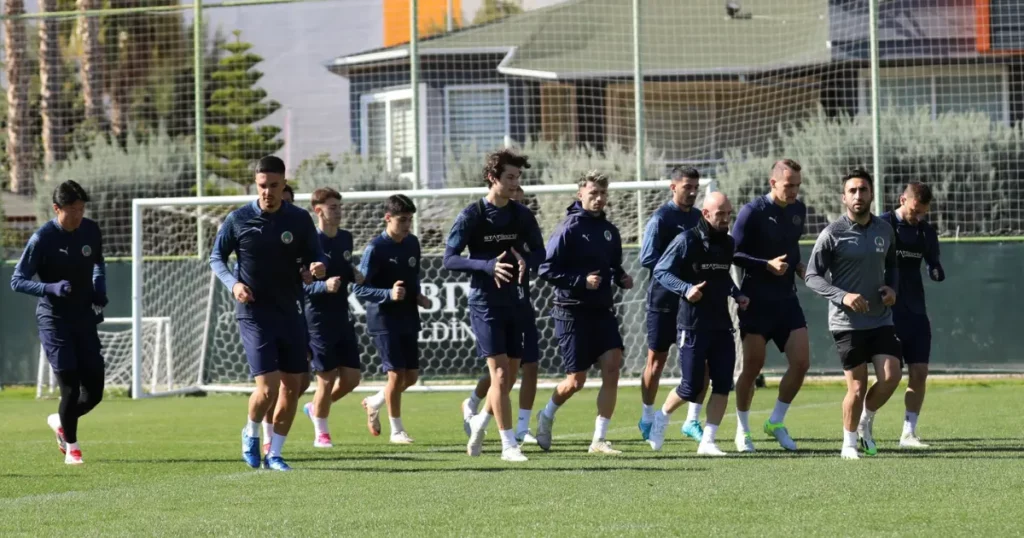 Alanyaspor players at training